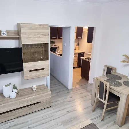 Apartament Trzypokojowy W Centrum Ustki Ustka