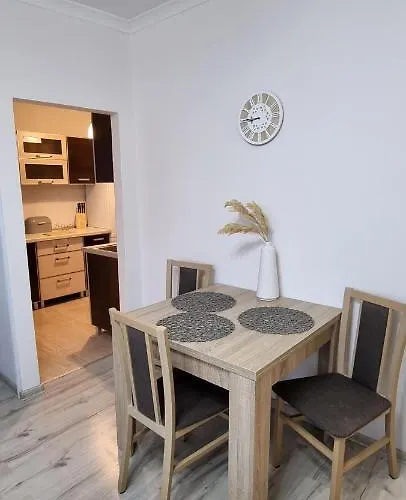Trzypokojowy W Centrum Ustki Apartman